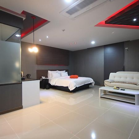 Hotel Well Пусан Екстериор снимка