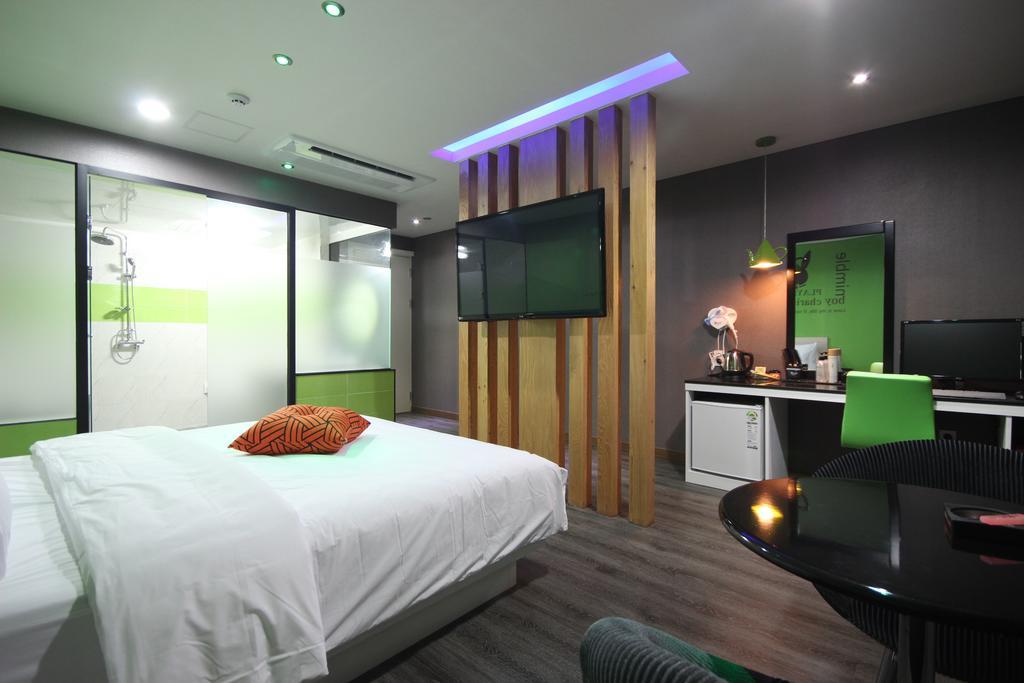 Hotel Well Пусан Екстериор снимка