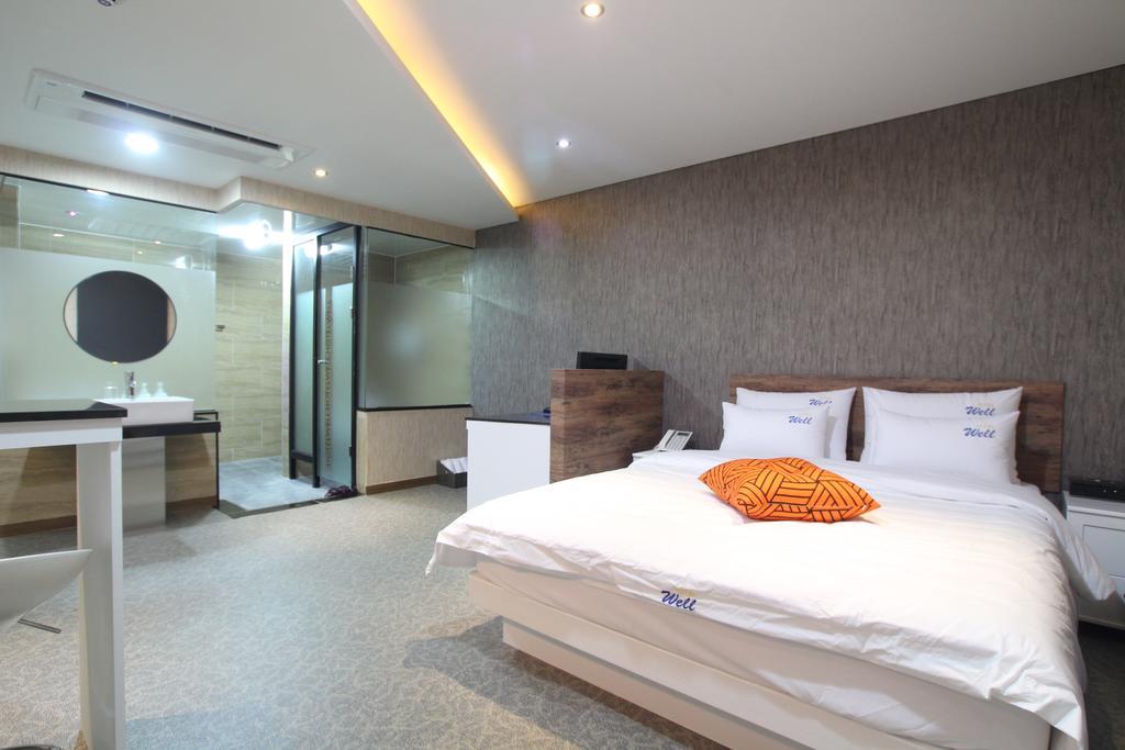 Hotel Well Пусан Екстериор снимка